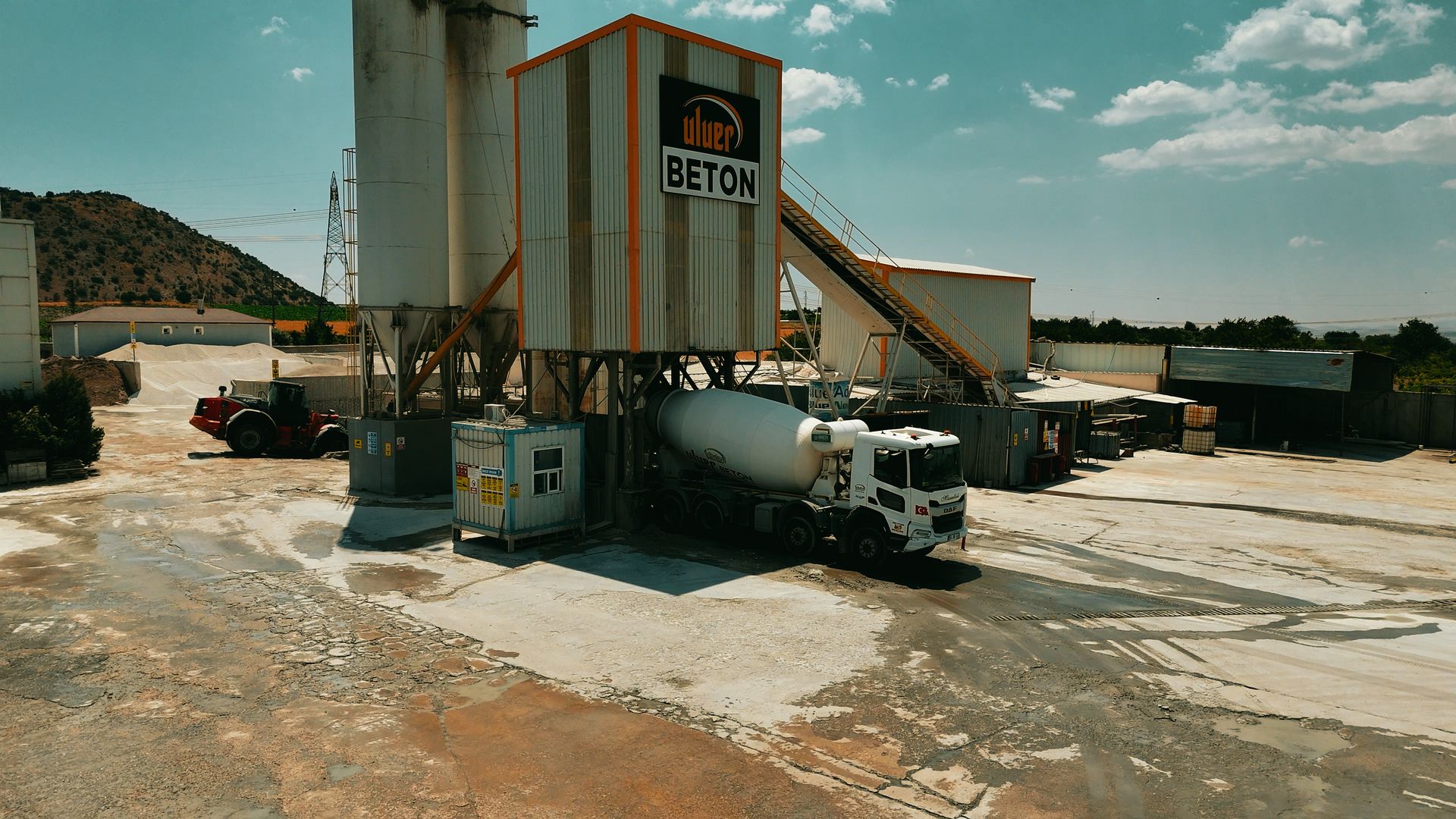 Grup içi hazır beton tedariği — Uluer Beton